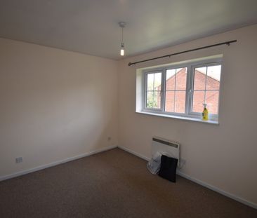 2 bedroom Cluster Home - GRESLEY CLOSE, WELWYN GARDEN CITY - Photo 4