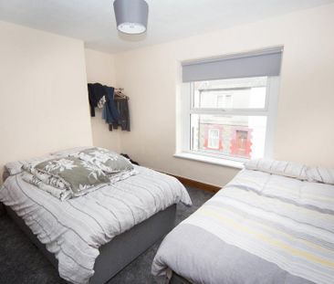 2 bedroom terraced house to rent - Photo 3