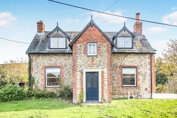 4 bedroom detached house to rent - Photo 1