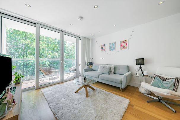 Stamford Square, Putney, London, SW15 - Photo 1