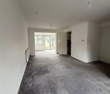 3 bedroom house to rent - Photo 2