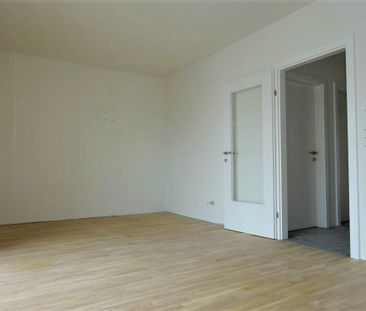 Schöne, helle 3-Zimmer-Wohnung mit Balkon und KFZ-Tiefgaragenabstel... - Foto 2