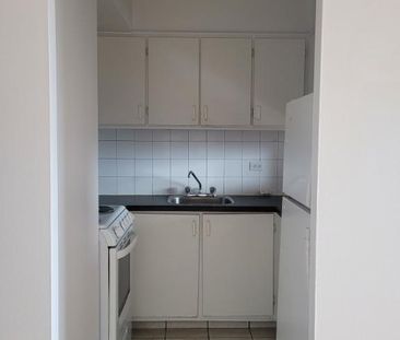 Studio chauffé, eau chaude, poêle, frigo - Photo 1
