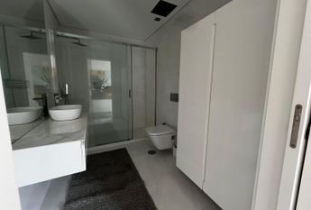 Apartamento T1 mobilado e equipado na zona do Cais da Fonte Nova (centro de Aveiro) .