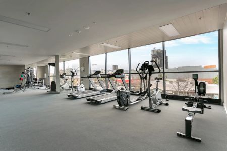GREAT LOCATION WITH STYLISH, MODERN AND FURNISHED APARTMENT IN EXCEPTIONAL LIFESTYLE. - Photo 4