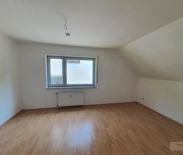 Schöne 3 Zimmer Wohnung im DG in ruhiger, schöner, grüner Lage mit ... - Photo 6