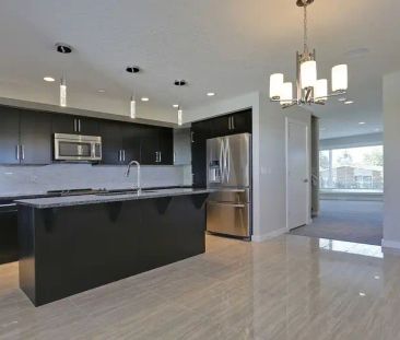 BEAUTIFUL HOME FOR RENT CLOSE TO DOWNTOWN | 2556 9 Avenue Southeast, Calgary - Photo 1