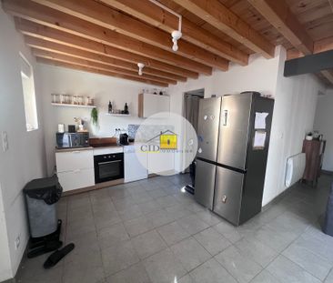 Location Appartement 4 pièces 81m² COLOMBIER SAUGNIEU 69124 - Photo 6