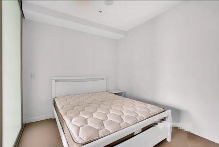 2 Bed 2 Bath - Photo 5