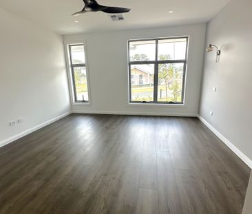 Impressive Brand-new Architectural family home. (Open House: Saturd... - Photo 6