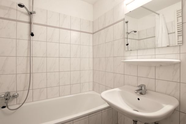 Chic möbliertes Apartment mit Aufzug im Herzen von Köln - Foto 1