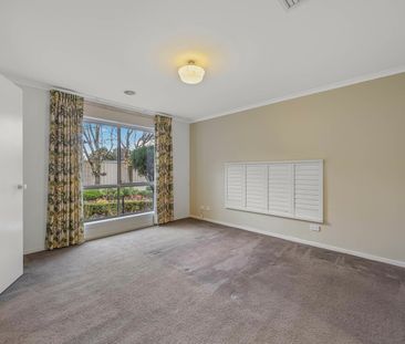 Modern Comfort in a Quiet Court Location - Photo 2