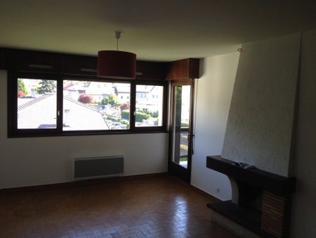 Location Appartement 2 pièces 45m² SALLANCHES 74700 - Photo 2