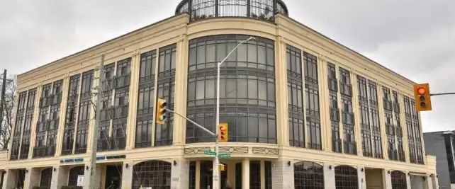 302 - 205 LAKESHORE ROAD W | 302 - 205 LAKESHORE ROAD W, Oakville - Photo 1