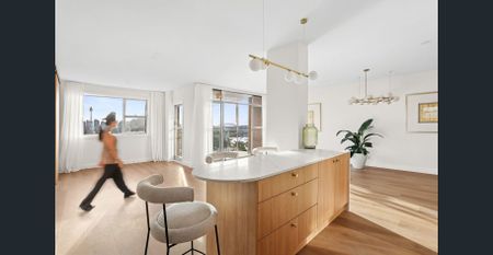 Rare Opportunity - Newly Renovated Penthouse with 180° Views Across Sydney Harbour For Rent - Photo 3