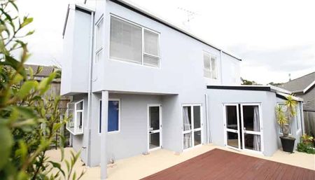 Get in that Grammar Zone - Photo 3