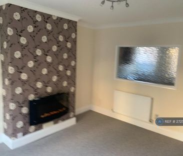 2 bedroom terraced house to rent - Photo 2