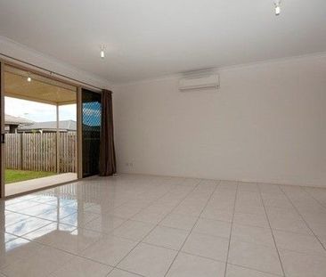 Spacious Home with Two Living Areas + Study - Photo 2