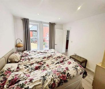 Stow Park Crescent, Newport, NP20 - Photo 5