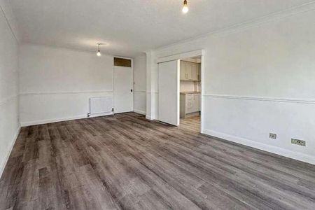 Southsea Avenue, Leigh-on-sea, SS9 - Photo 2