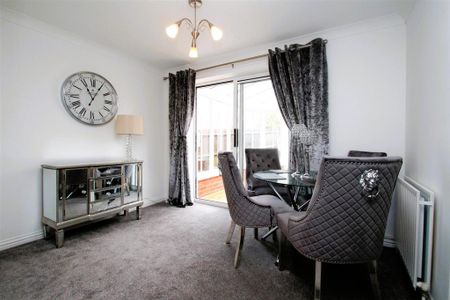 3 bedroom detached house to rent - Photo 4