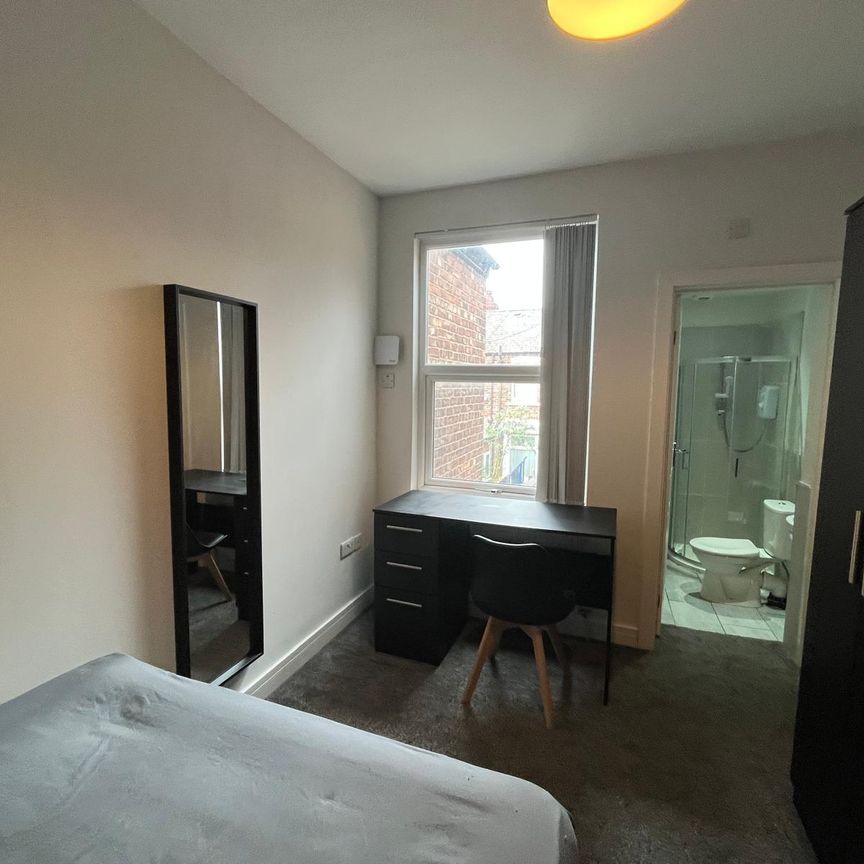 Horsham Street, Salford - Photo 1