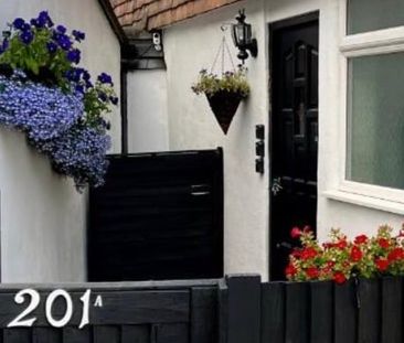 Room in a Shared House, Croydon Road, SM6 - Photo 4