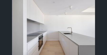 Contemporary home / modern building / edge of CBD - Photo 3