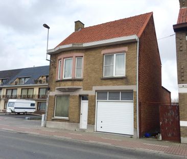 RUIME RIJWONING MET TUIN EN GARAGE - Photo 2