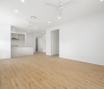 17 Avondale Circuit, Deebing Heights QLD 4306 - House For Rent | Do... - Photo 1