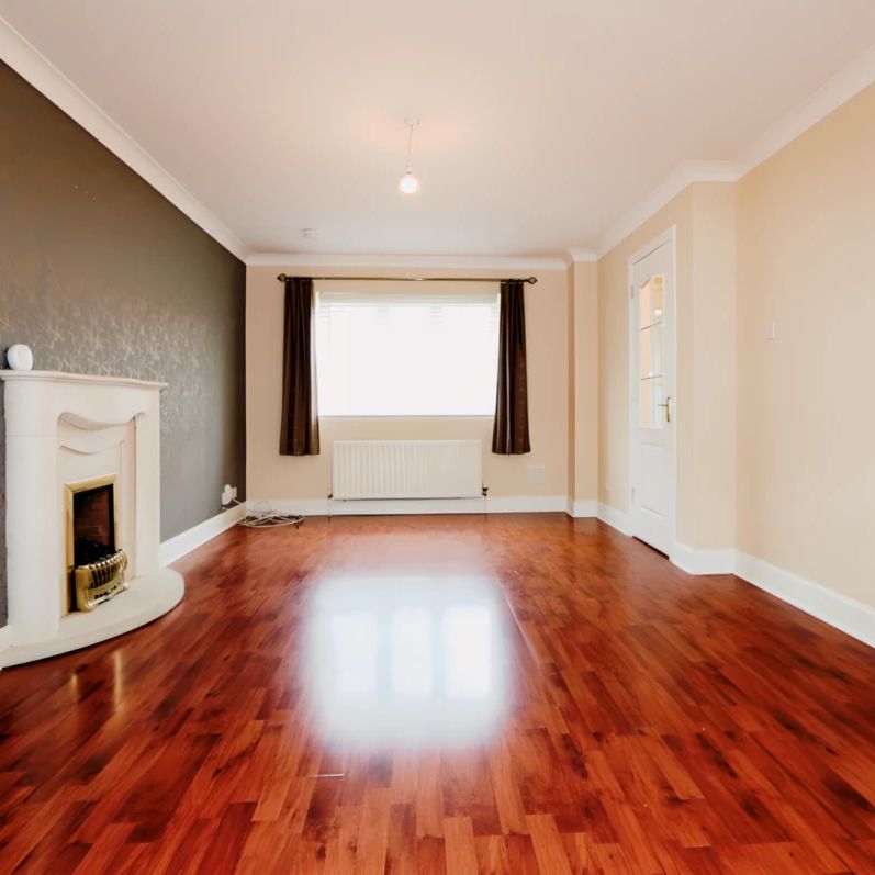 4Bedrooms, 3Bathrooms - Photo 1