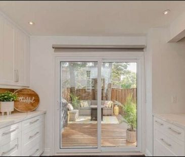 For Lease - 152 Kenwood Avenue, Burlington, Ontario - Photo 4