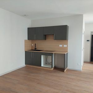 Location Appartement 2 pièces 45m² - Photo 2