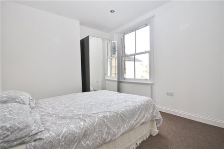 Gleneagle Road, London, SW16 6AF - Photo 2