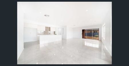 26 Wonnangatta Crescent, Weir Views, Vic 3338 - Photo 2