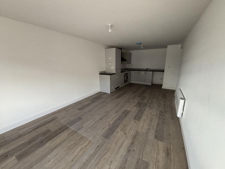 1 bedroom flat to rent - Photo 4