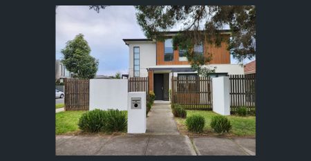 Spacious home in prime location! - Photo 5