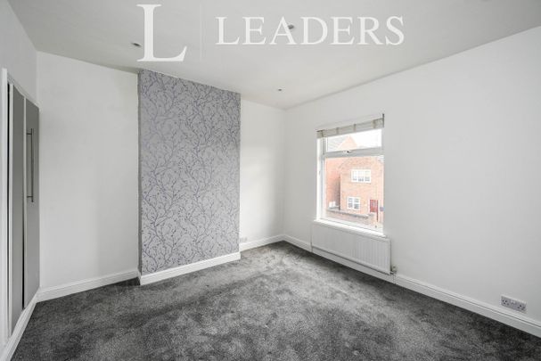 3 bedroom house to rent Leyton Avenue, Sutton-in-Ashfield, NG17 - Photo 1