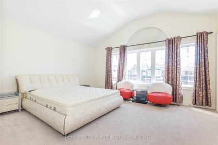 For Lease - 18 Danpatrick Drive, Richmond Hill, Ontario - Photo 4
