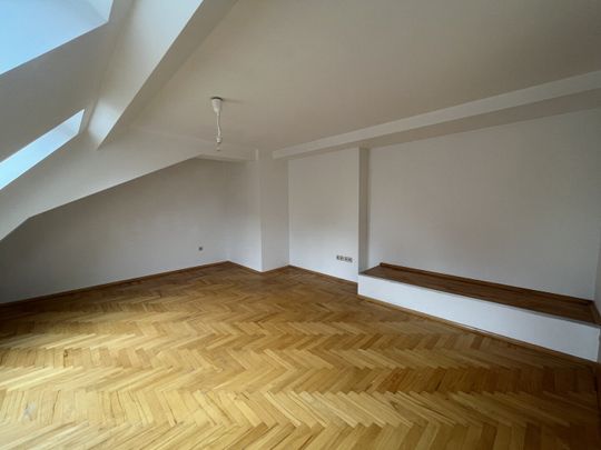 Provisionsfrei! Sonnendurchflutete 2-Zimmer-Wohnung in beliebter und hipper Lage mit Schlossberg Blick - Foto 1