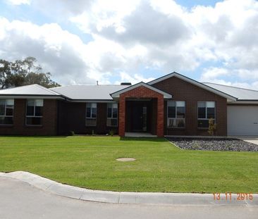 2 McDougall Grove, Wodonga - Photo 5