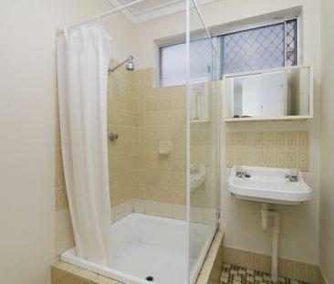 Cute duplex in central location - Photo 1