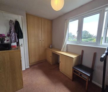 Allington Close, Taunton - Photo 2