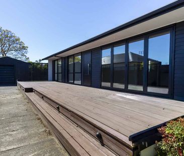 Modern 4-Bedroom Home for Rent in North New Brighton - Photo 3