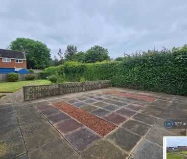 2 bedroom bungalow to rent - Photo 3