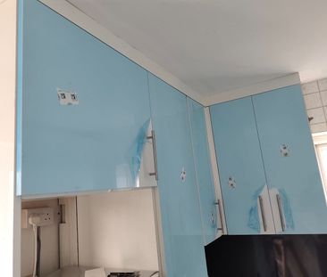 2 Bed Maisonette, Western Court, N3 - Photo 6