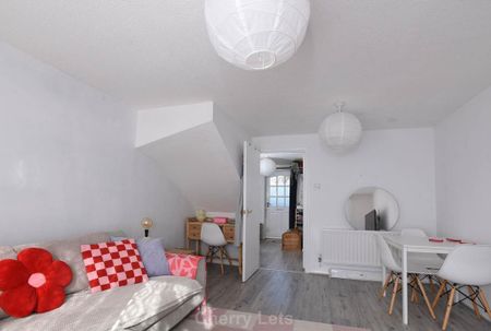 2 bedroom terraced house to rent - Photo 3