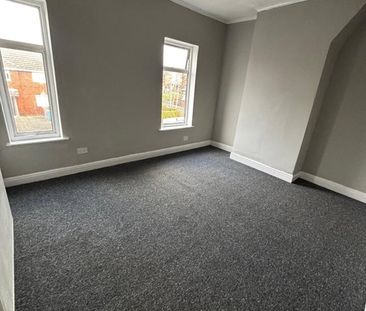 3 Bed Terraced House, New Cross Street, M5 - Photo 6