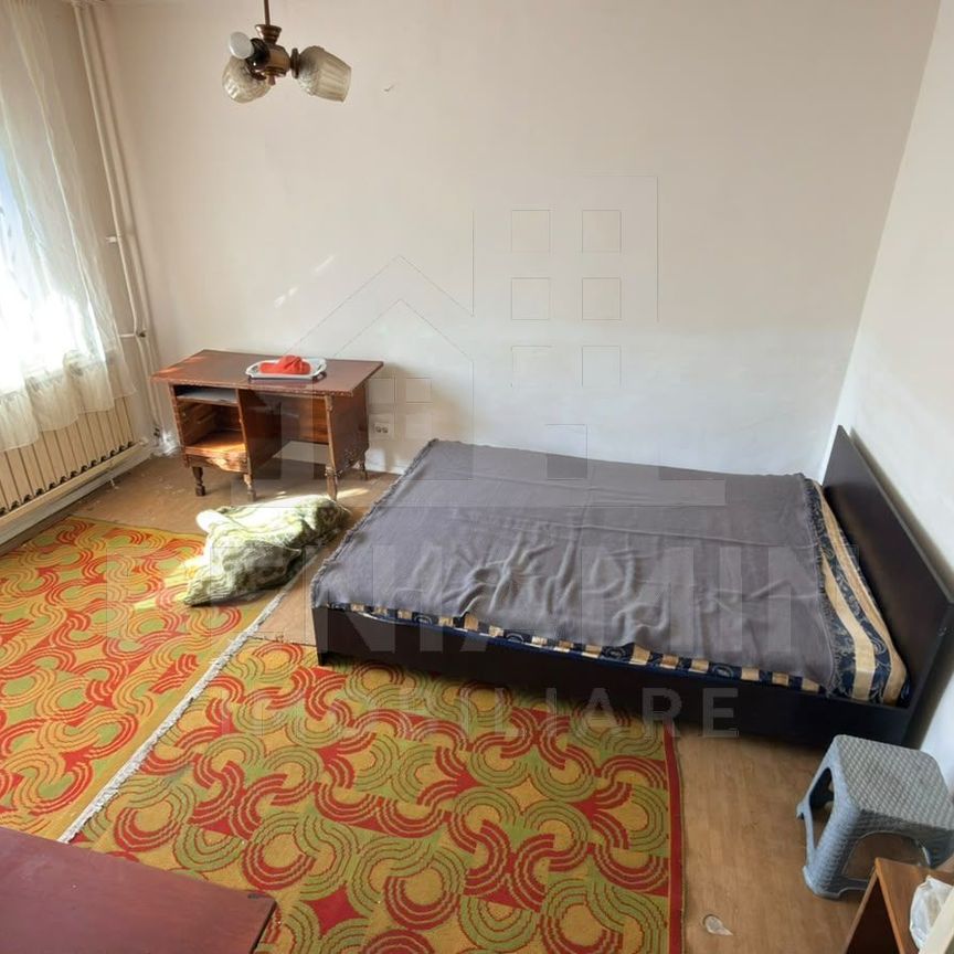 Garsoniera decomandata zona Sucpi Electroputere etaj 2 centrala - Fotografie 1