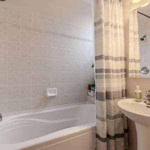 Loft entièrement meublé à louer Montcalm / Saint-Sacrement octobre 2025 - Photo 2